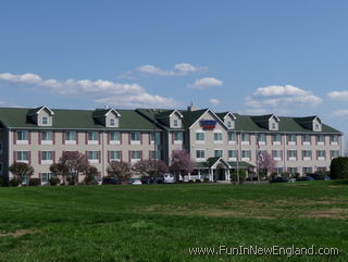 Manchester Fairfield Inn & Suites