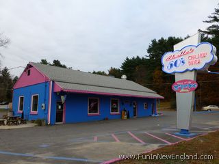 Stafford Chelle's 50's Car Hop Diner