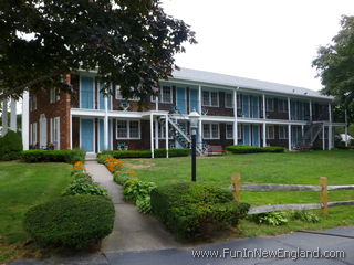 Dennis Colonial Village Motel