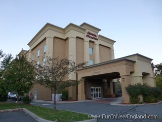 Greenfield Hampton Inn & Suites