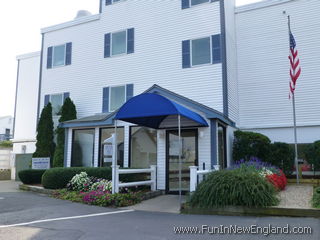 Yarmouth Blue Water's Surfside Grille
