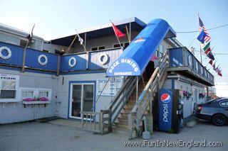 Narragansett Champlin's Seafood Deck