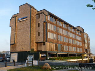 Newport Wyndham Inn on Long Wharf