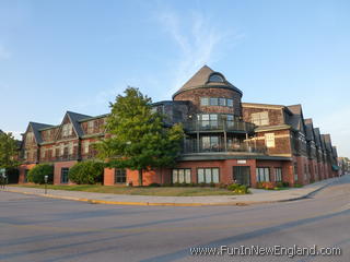 Newport Wyndham Long Wharf
