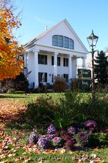 Newfane Four Columns Inn